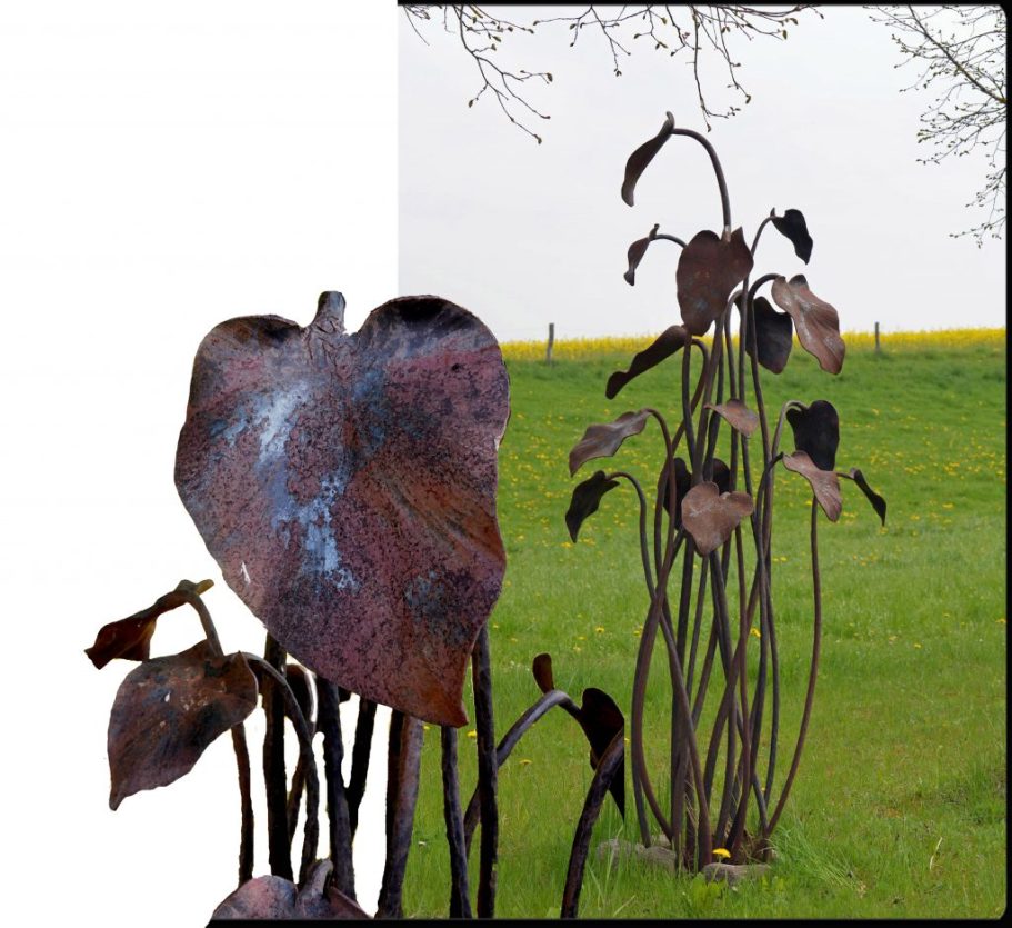 Gartenobjekt mit floralen Elementen