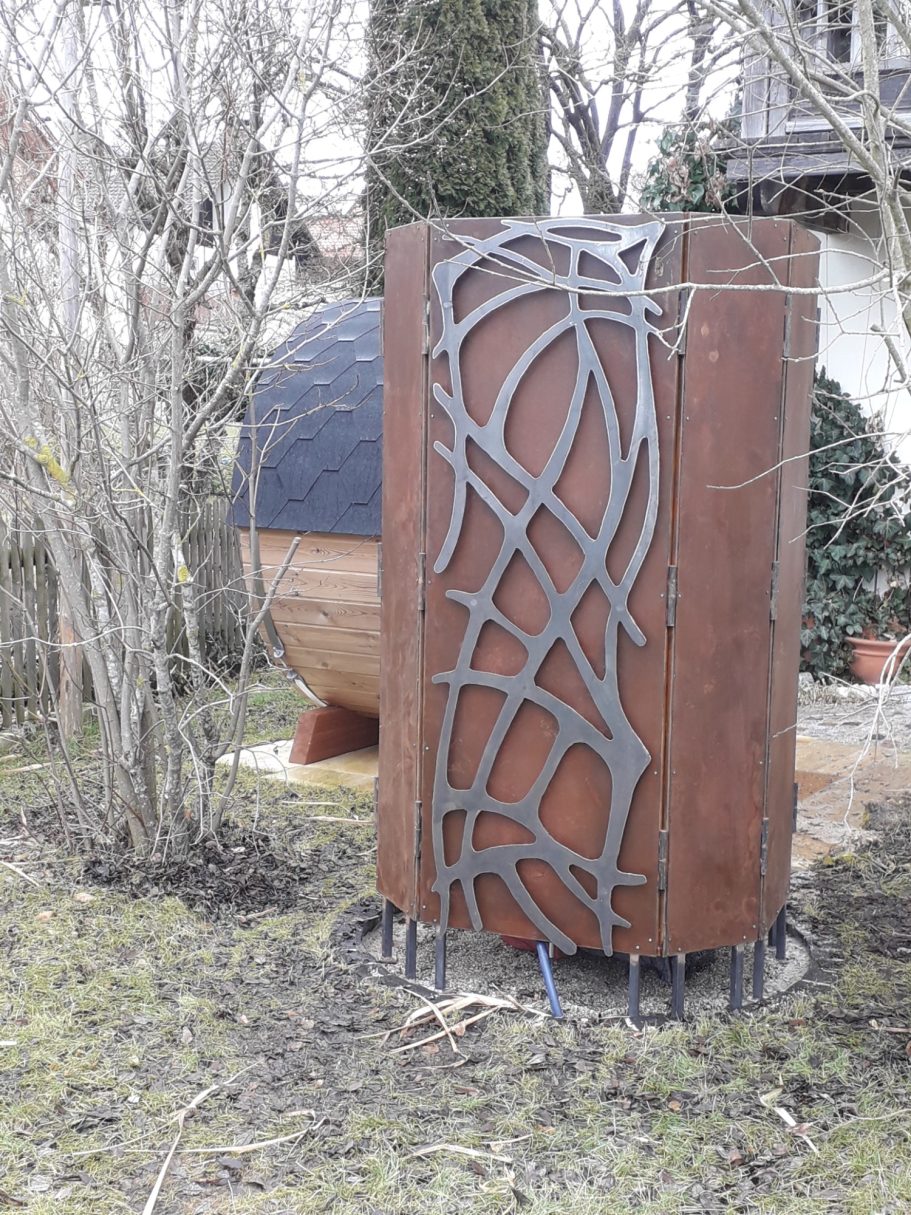 Outdoor - Dusche Stahl mit Ornament